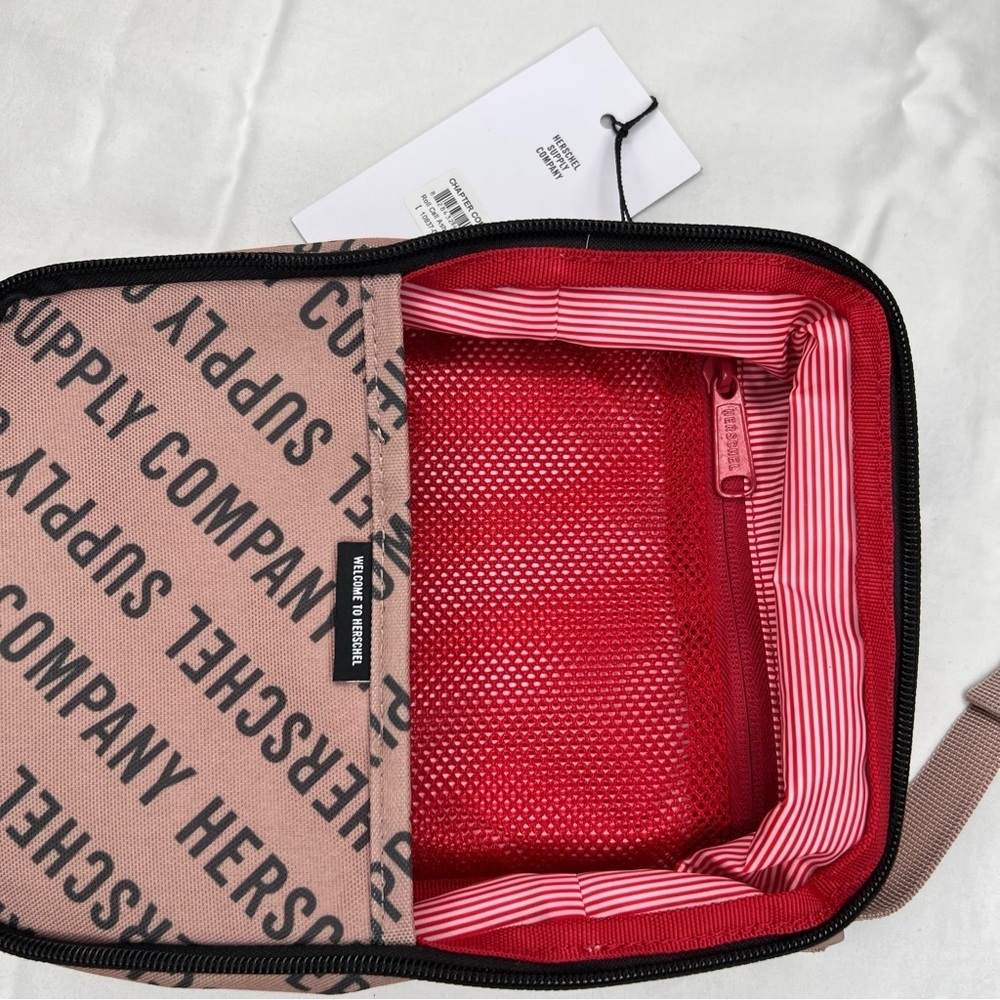Herschel Chapter Connect Travel Kit - Picture 14 of 16